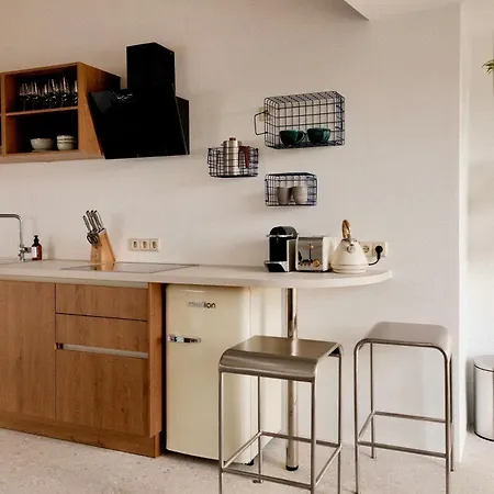 Apartman Brand New City Center Design Apartment - Near University- Schlossberg View - By Casa Momo