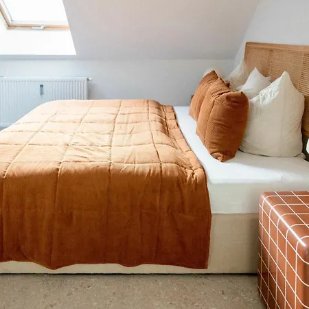 Brand New City Center Design Apartment - Near University- Schlossberg View - By Casa Momo