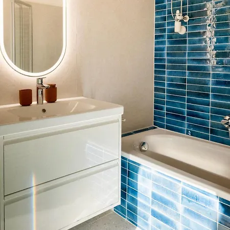 Apartment Brand New Center Design - Near University- Schlossberg View - By Casa Momo *